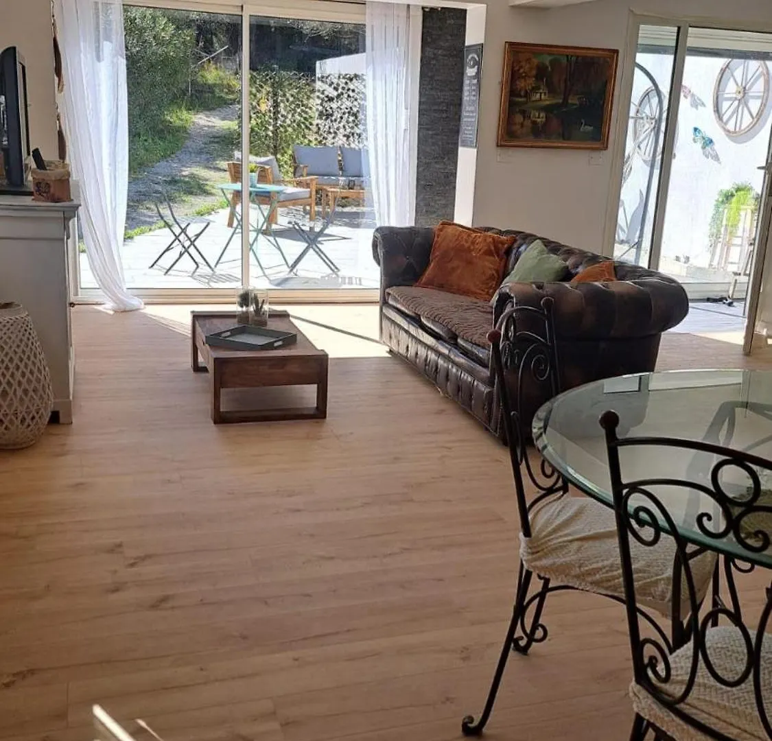 Апартаменты T2 Avec Terrasse Calme Absolue Dans Марсель