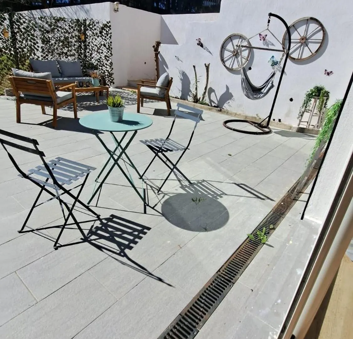 T2 Avec Terrasse Calme Absolue Dans Marseille Apartment