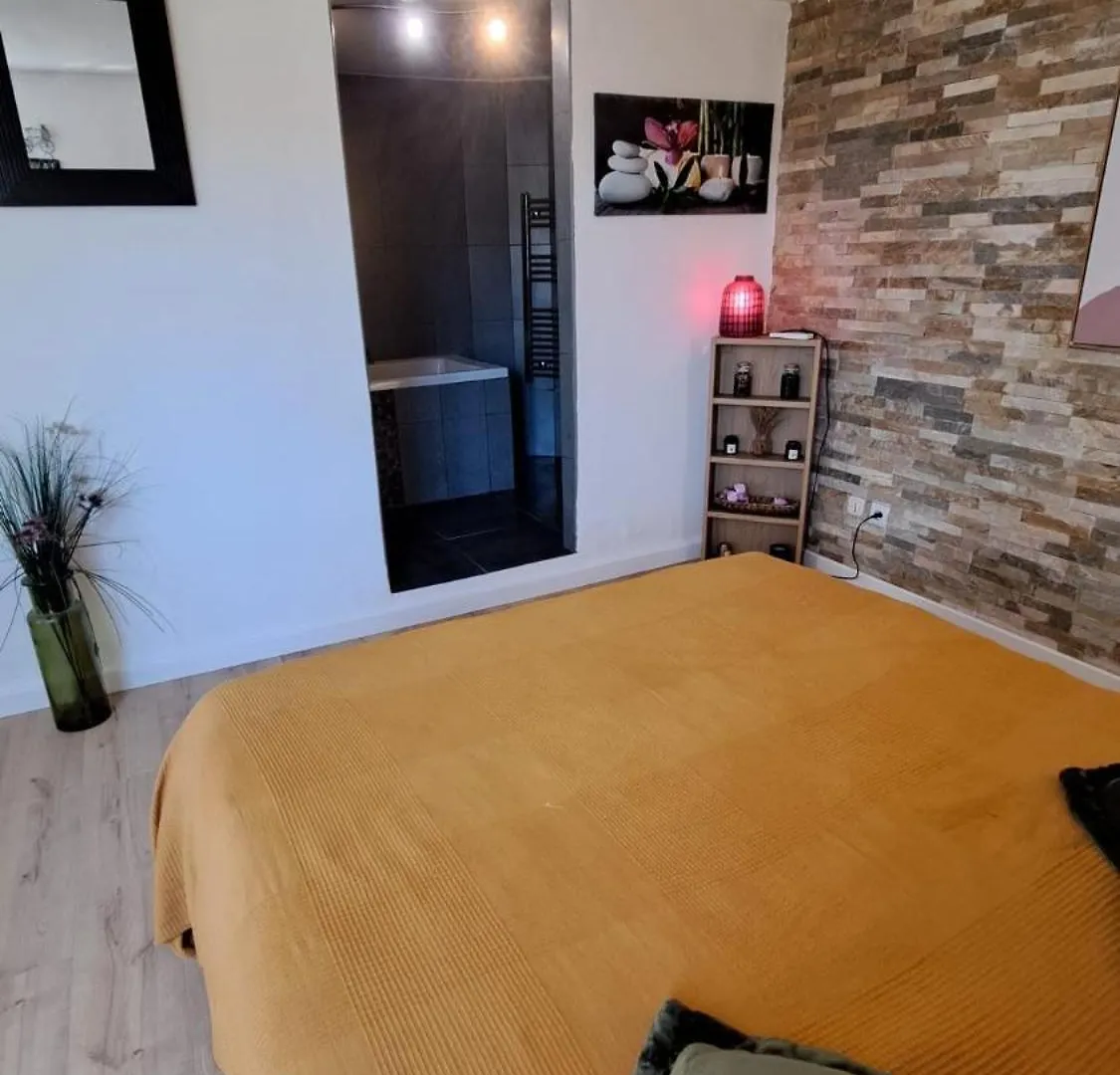 T2 Avec Terrasse Calme Absolue Dans Marseille Apartment
